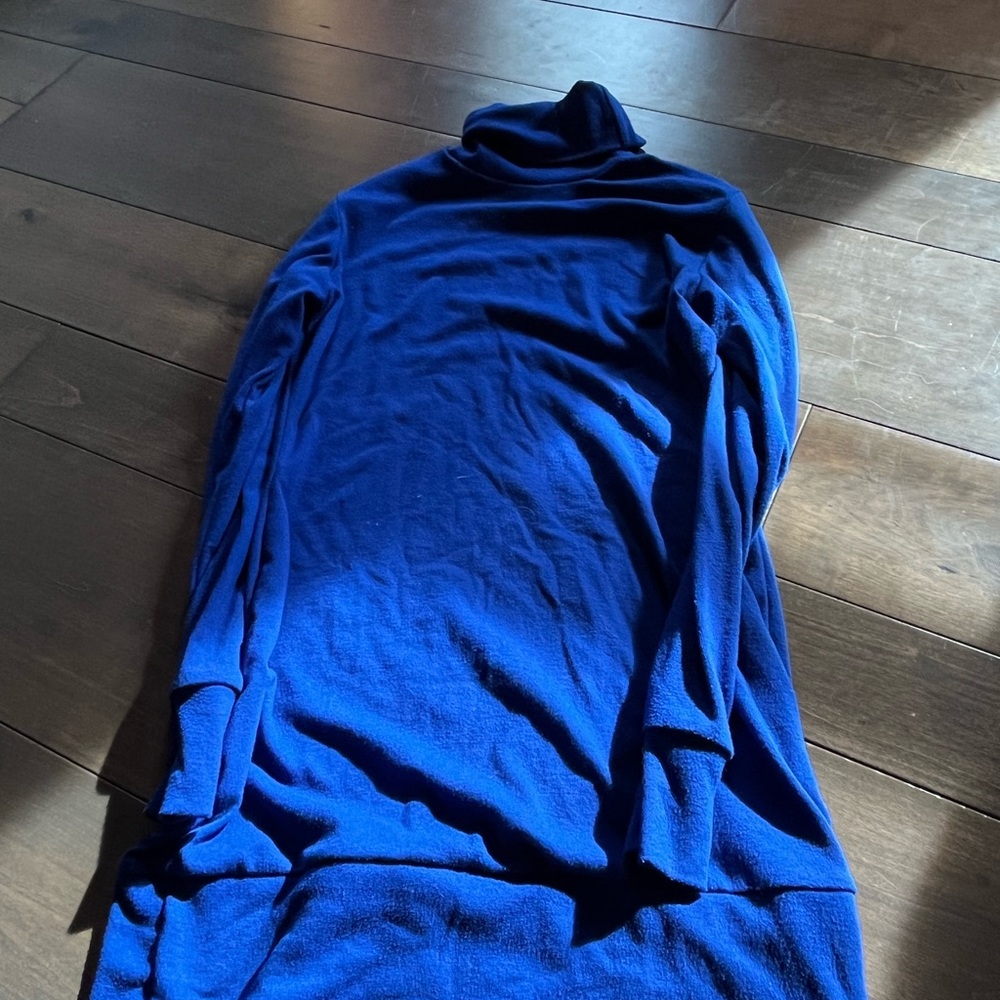 Blue Midi Dress with Elegant Design